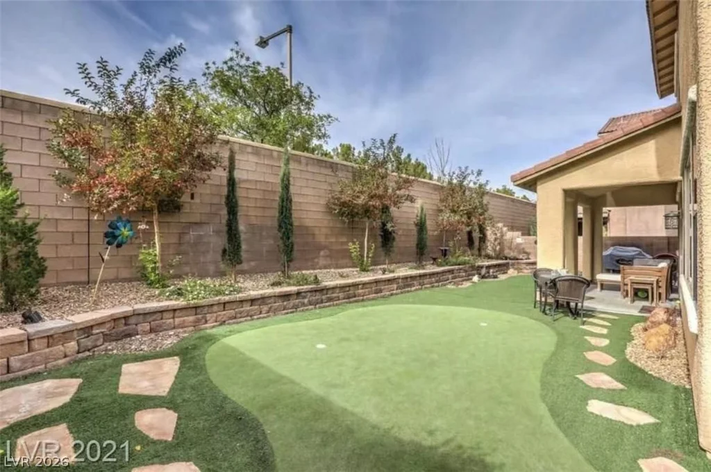 315 Carlisle Crossing, Las Vegas, NV 89138