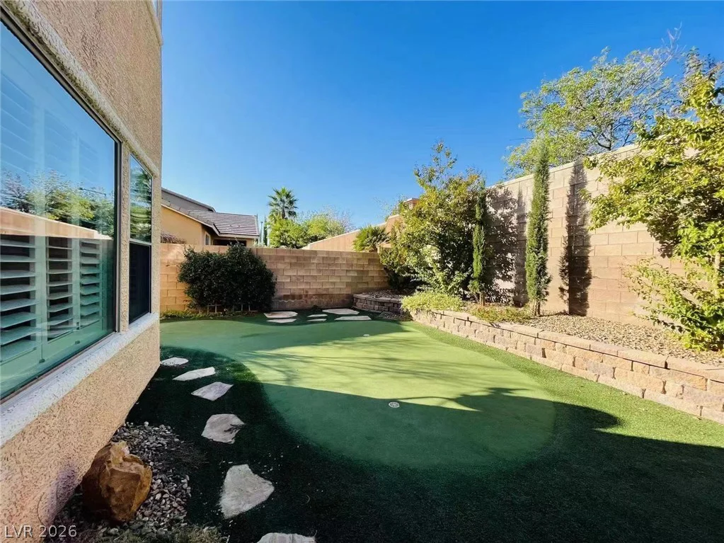 315 Carlisle Crossing, Las Vegas, NV 89138