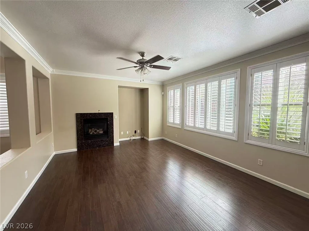 315 Carlisle Crossing, Las Vegas, NV 89138