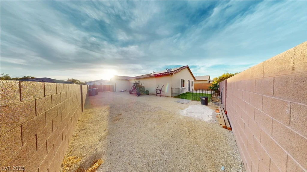 6940 Unicorn, Las Vegas, NV 89131