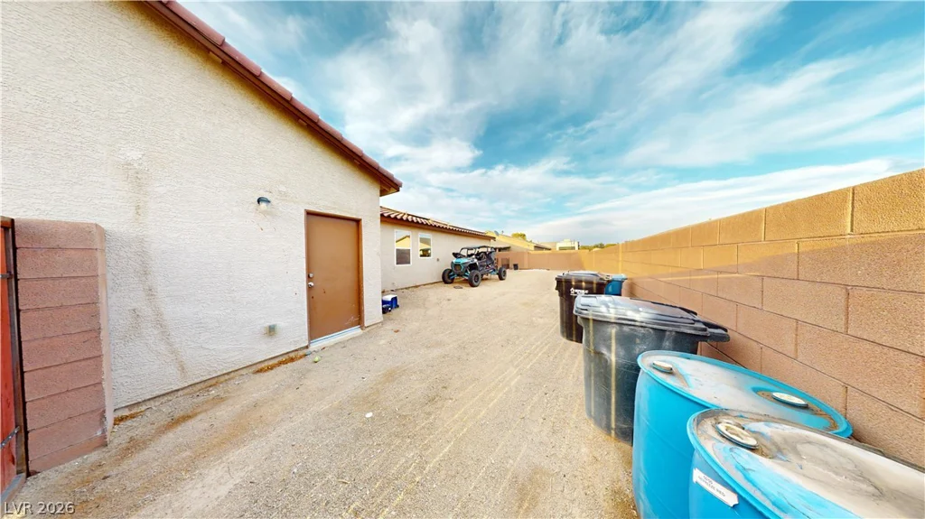 6940 Unicorn, Las Vegas, NV 89131