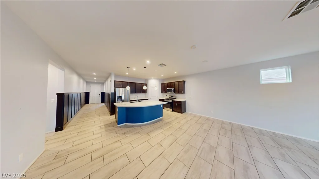 6940 Unicorn, Las Vegas, NV 89131