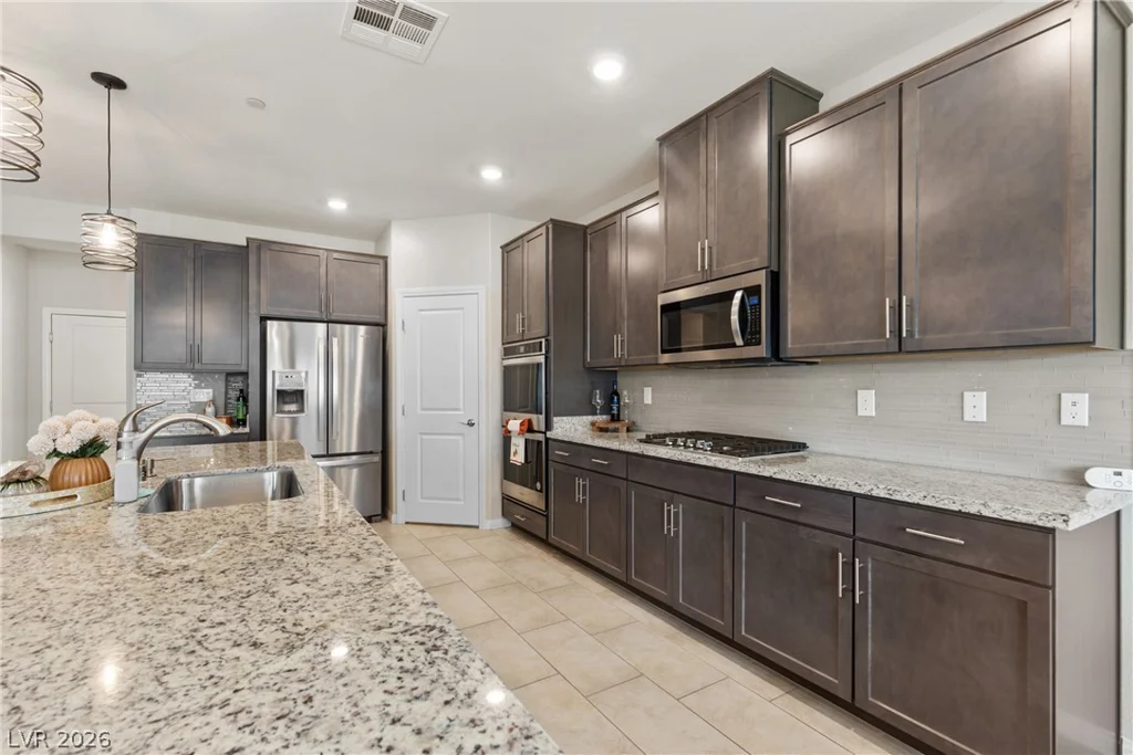 417 Oakey Crest Ridge, Henderson, NV 89012