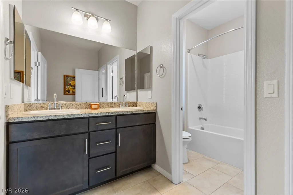 417 Oakey Crest Ridge, Henderson, NV 89012