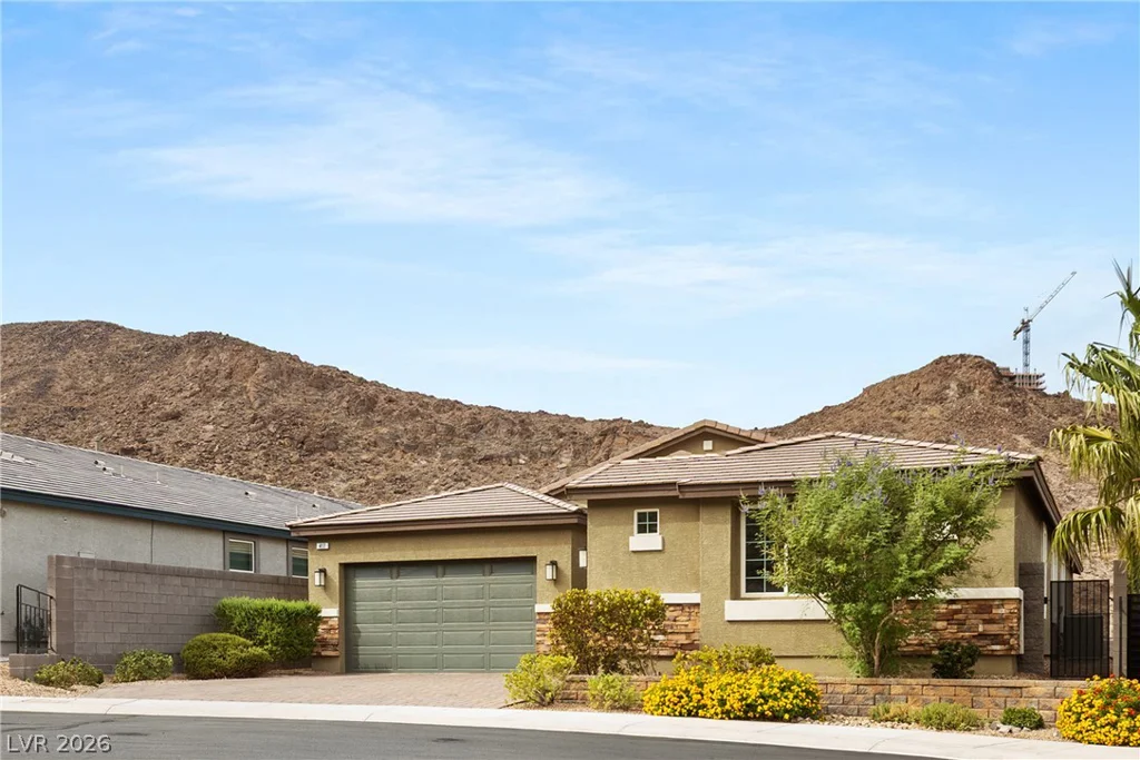 417 Oakey Crest Ridge, Henderson, NV 89012