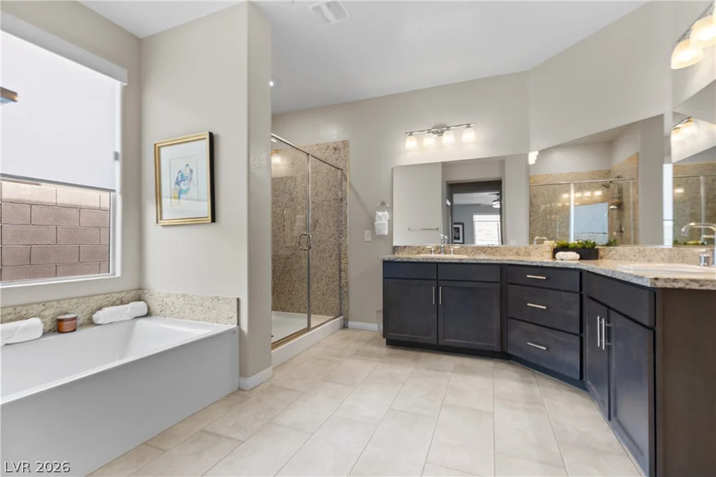 417 Oakey Crest Ridge, Henderson, NV 89012