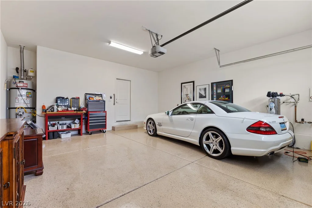 417 Oakey Crest Ridge, Henderson, NV 89012