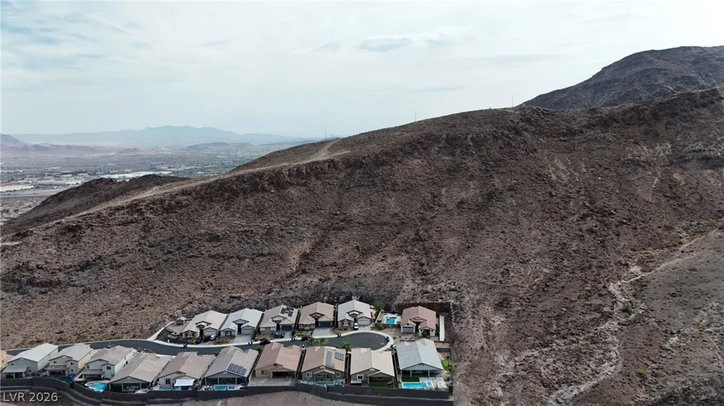 417 Oakey Crest Ridge, Henderson, NV 89012