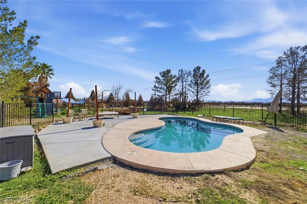 2570 Kellogg, Pahrump, NV 89048