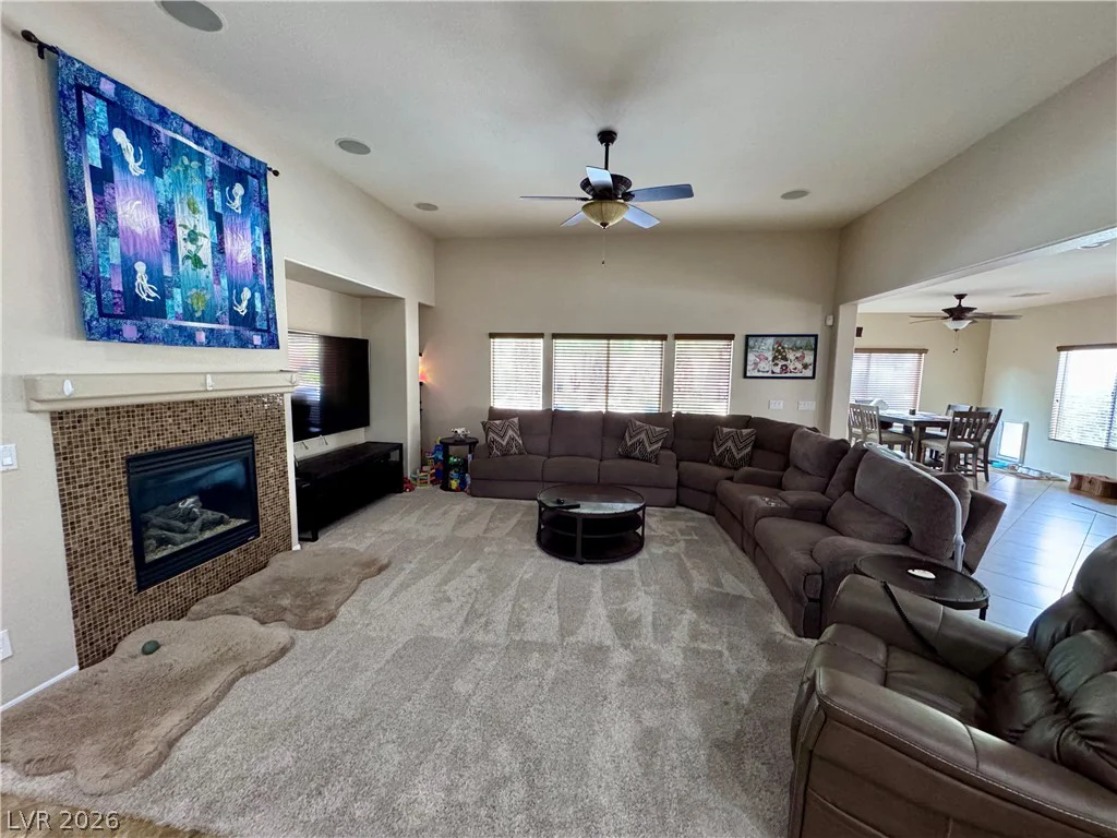 6614 Collingsworth, Las Vegas, NV 89131