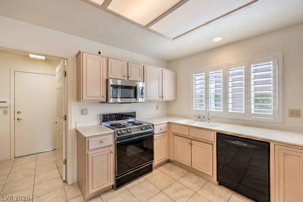 9076 Sundial, Las Vegas, NV 89134