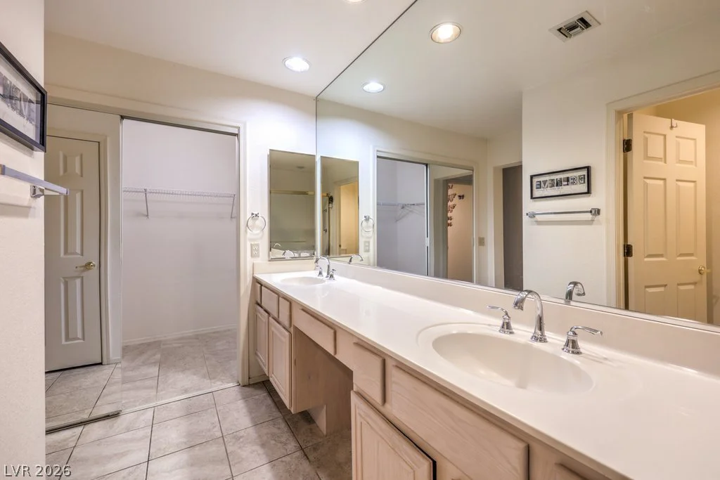 9076 Sundial, Las Vegas, NV 89134
