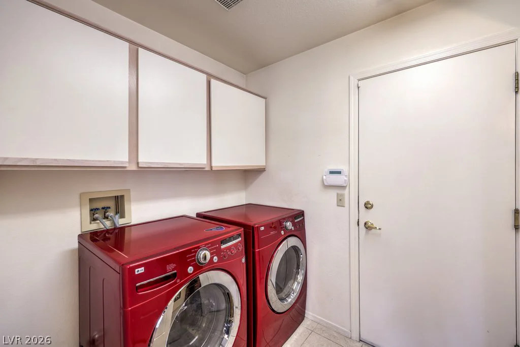 9076 Sundial, Las Vegas, NV 89134