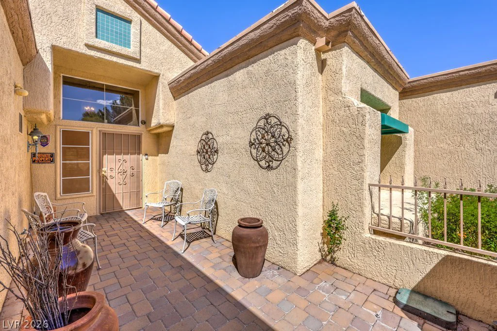 9076 Sundial, Las Vegas, NV 89134