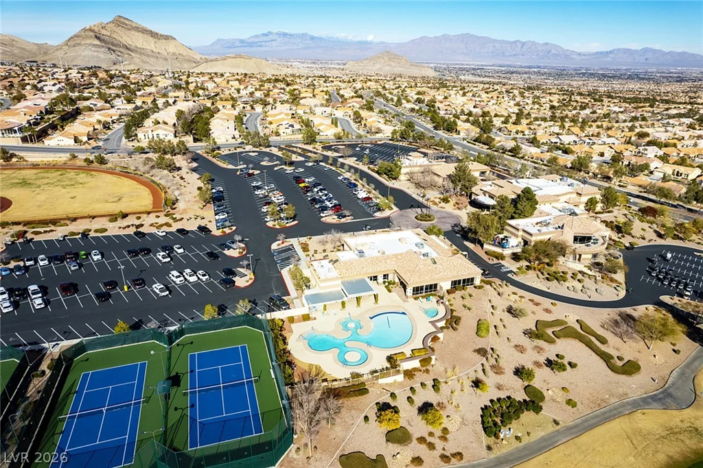 9076 Sundial, Las Vegas, NV 89134