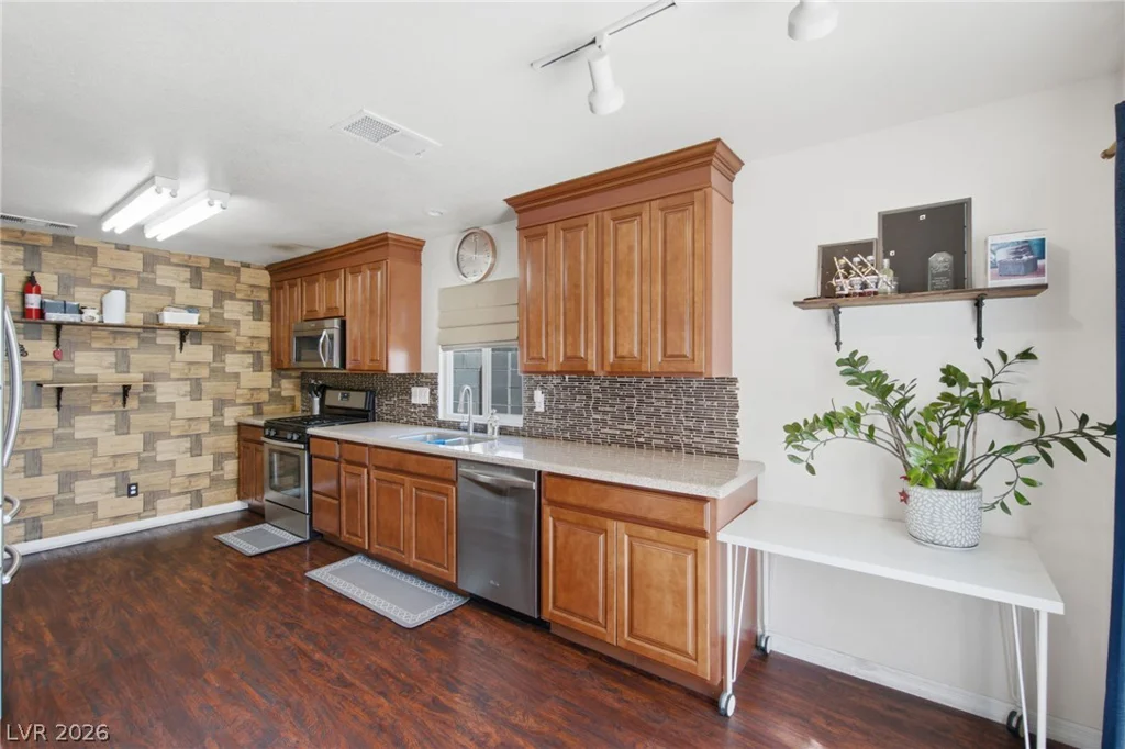 7164 Paradise Bay, Las Vegas, NV 89119