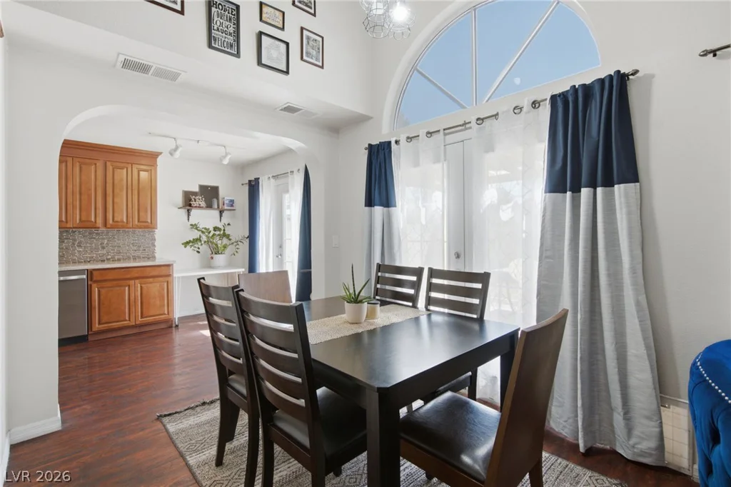 7164 Paradise Bay, Las Vegas, NV 89119
