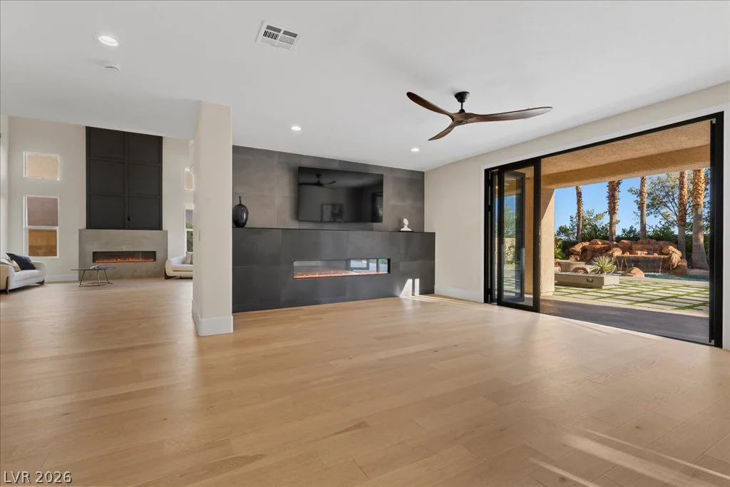 10781 Capesthorne, Las Vegas, NV 89135