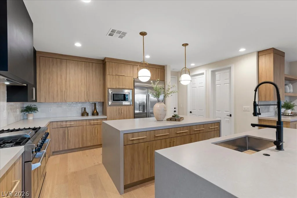 10781 Capesthorne, Las Vegas, NV 89135