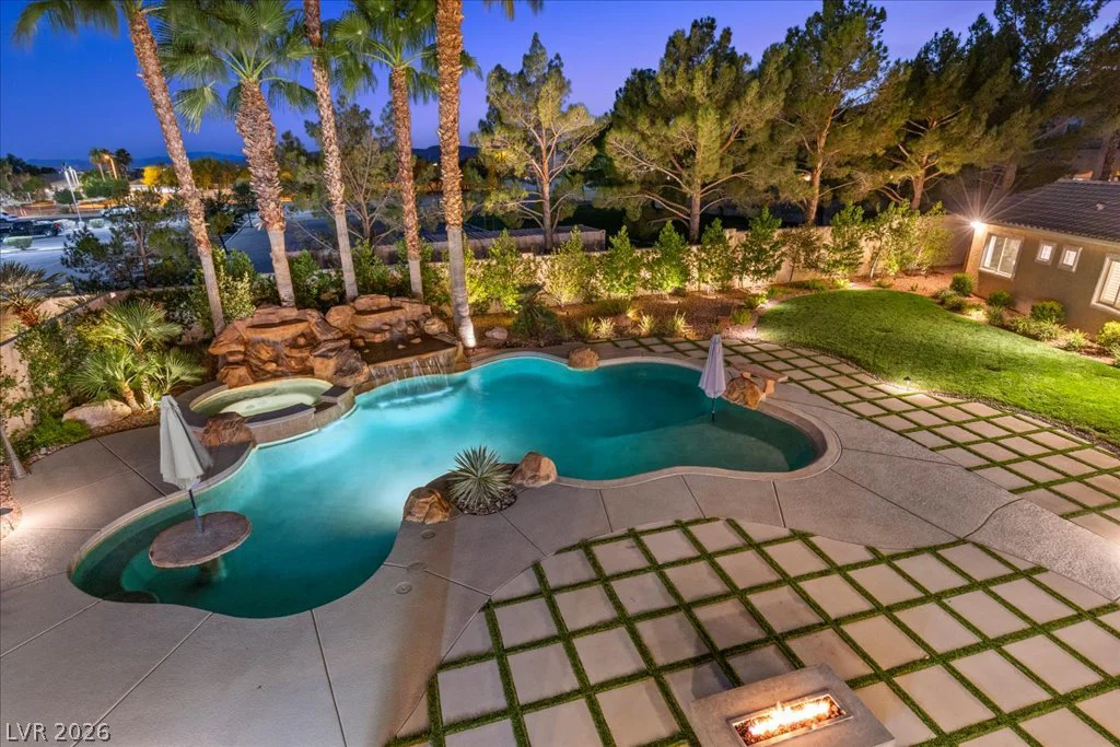 10781 Capesthorne, Las Vegas, NV 89135