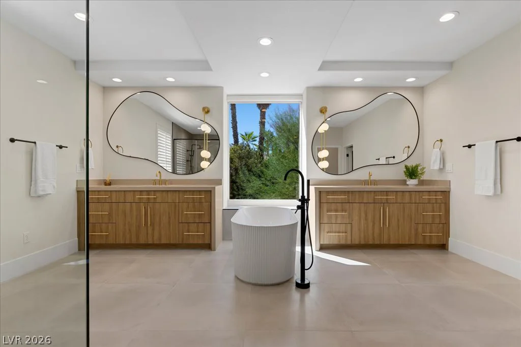 10781 Capesthorne, Las Vegas, NV 89135