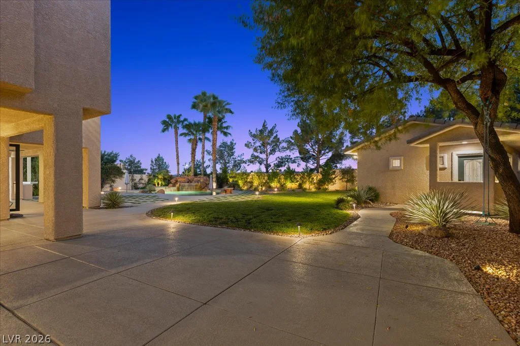 10781 Capesthorne, Las Vegas, NV 89135
