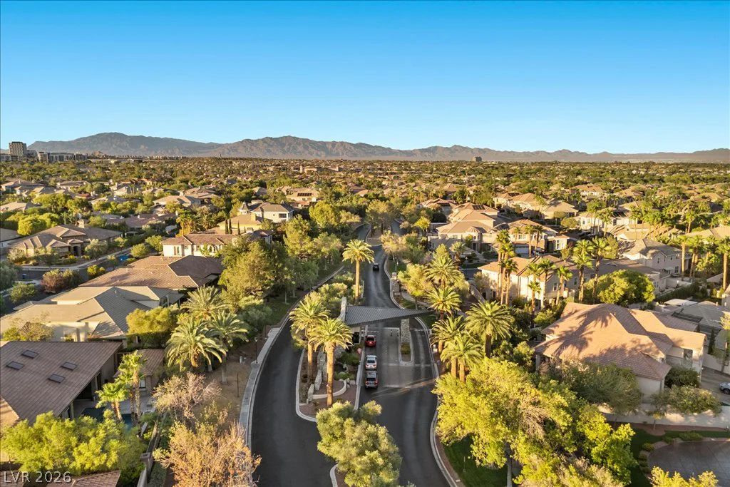 10781 Capesthorne, Las Vegas, NV 89135