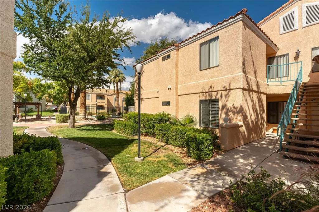 8452 Boseck, Las Vegas, NV 89145