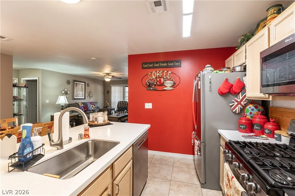 8452 Boseck, Las Vegas, NV 89145