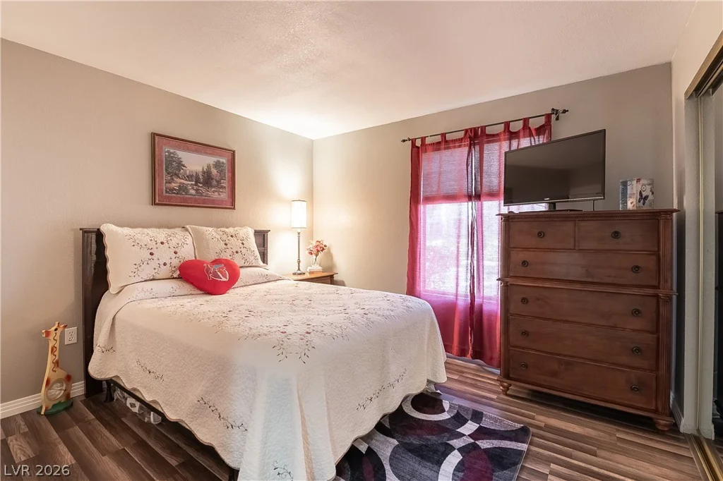 8452 Boseck, Las Vegas, NV 89145