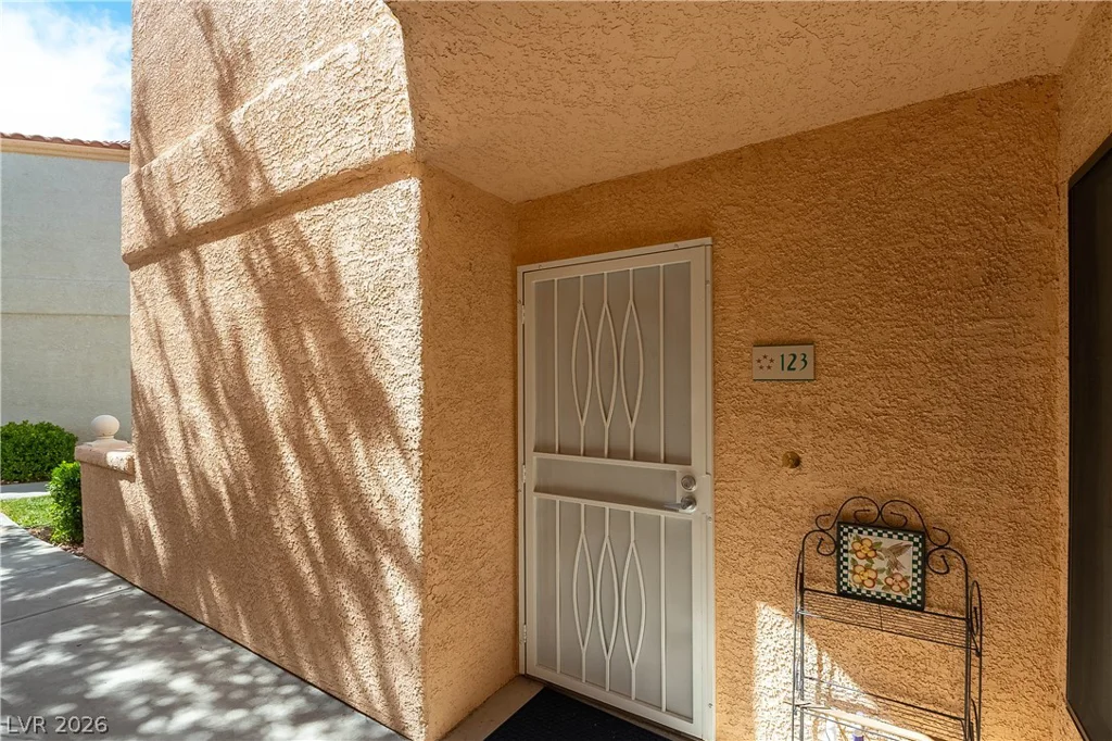 8452 Boseck, Las Vegas, NV 89145