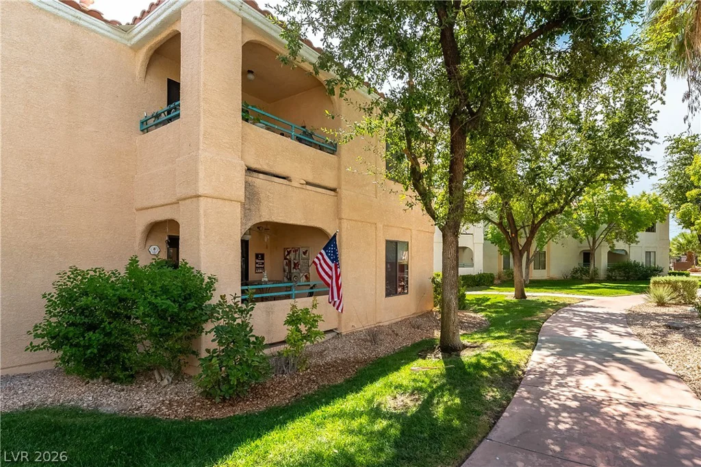 8452 Boseck, Las Vegas, NV 89145