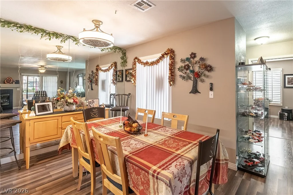8452 Boseck, Las Vegas, NV 89145