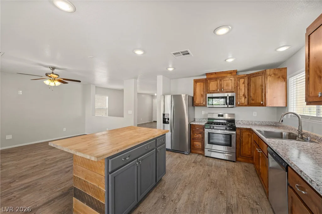 5304 Country Retreat, Las Vegas, NV 89131
