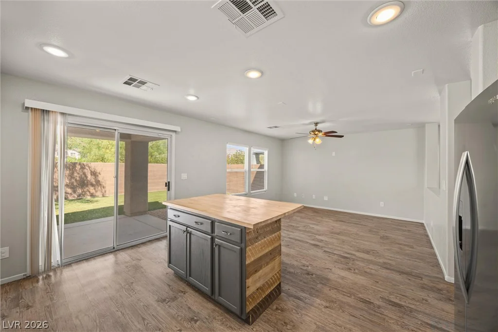 5304 Country Retreat, Las Vegas, NV 89131
