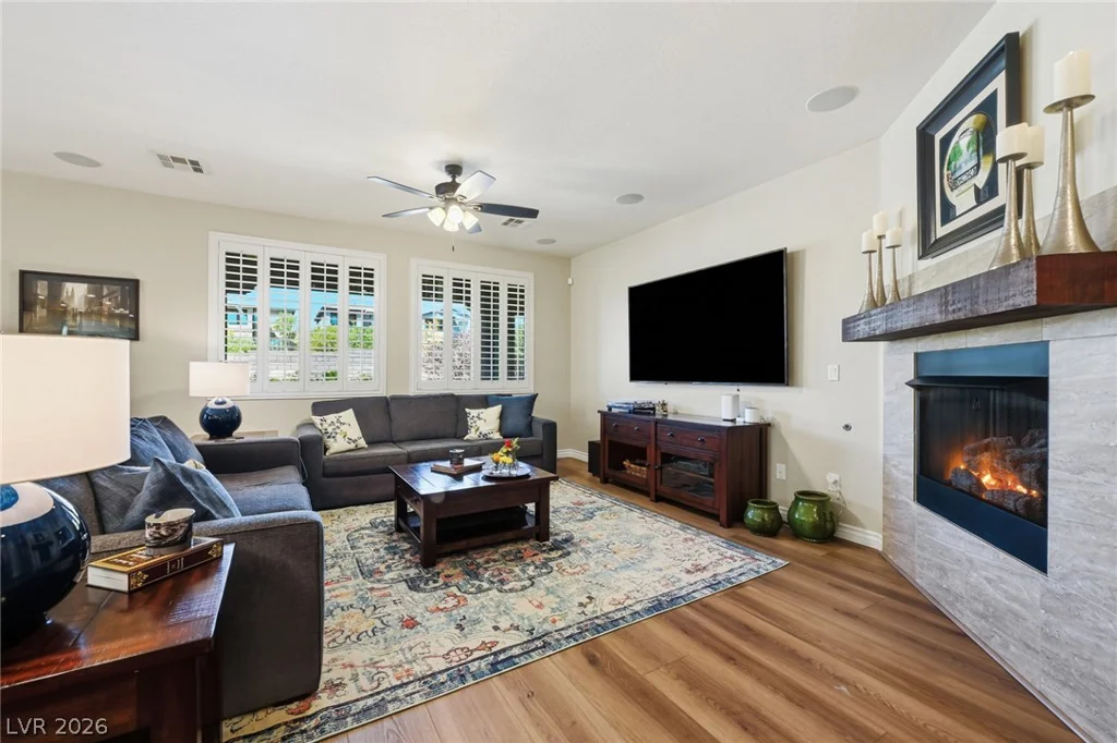 743 Middle Beach, Las Vegas, NV 89138