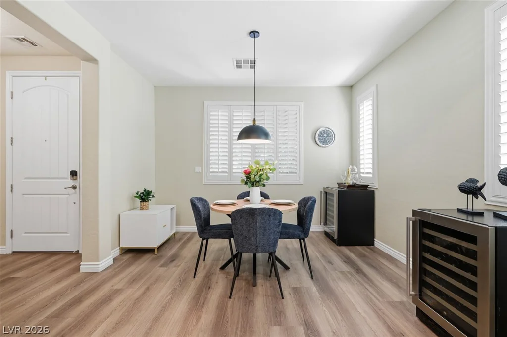 743 Middle Beach, Las Vegas, NV 89138