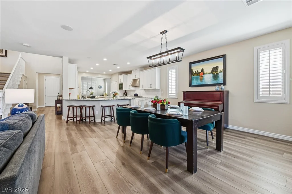 743 Middle Beach, Las Vegas, NV 89138