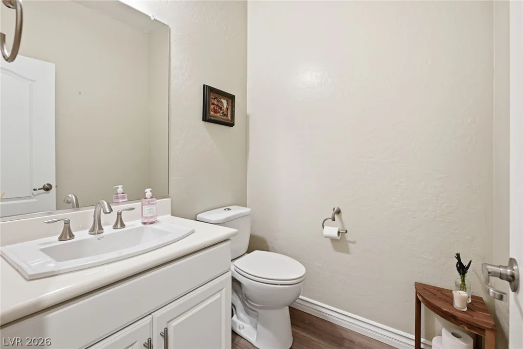 743 Middle Beach, Las Vegas, NV 89138