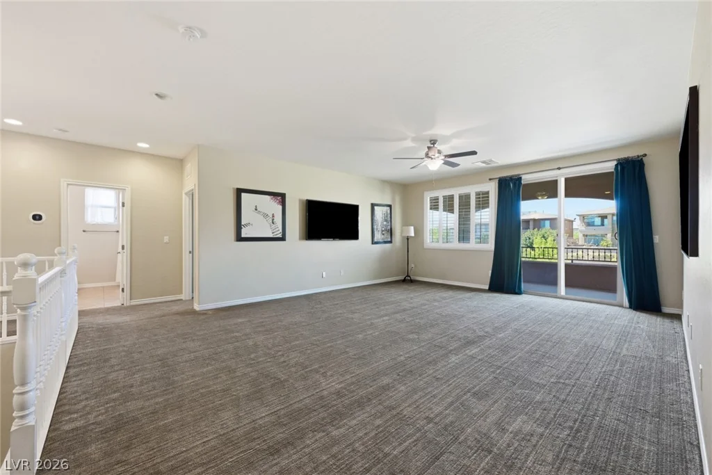 743 Middle Beach, Las Vegas, NV 89138