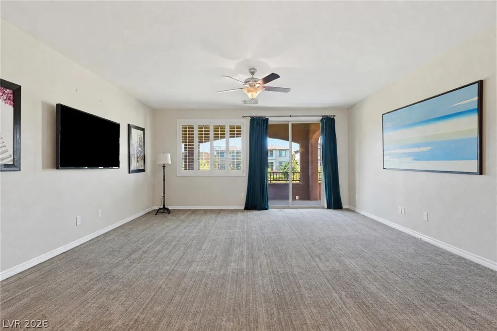 743 Middle Beach, Las Vegas, NV 89138
