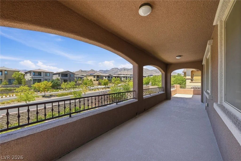 743 Middle Beach, Las Vegas, NV 89138