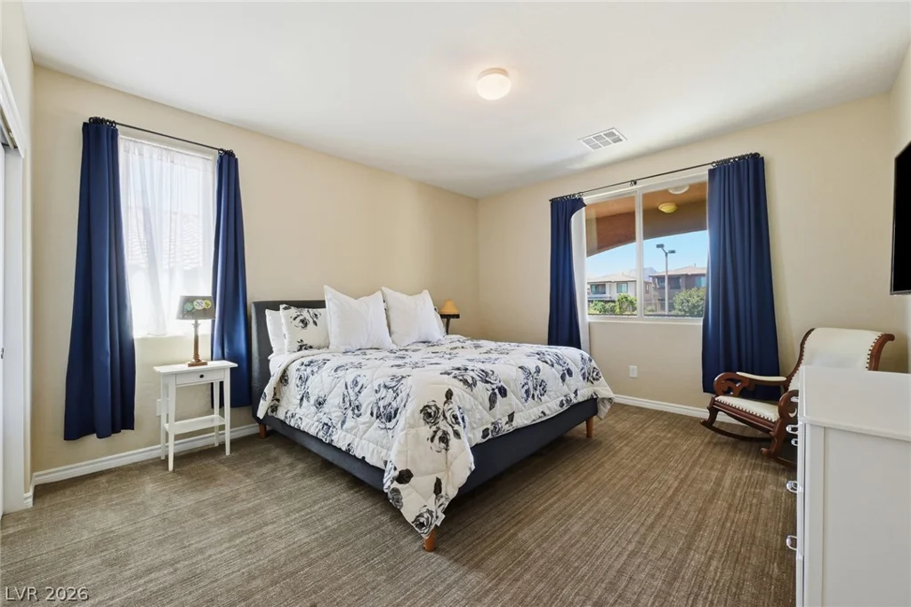 743 Middle Beach, Las Vegas, NV 89138