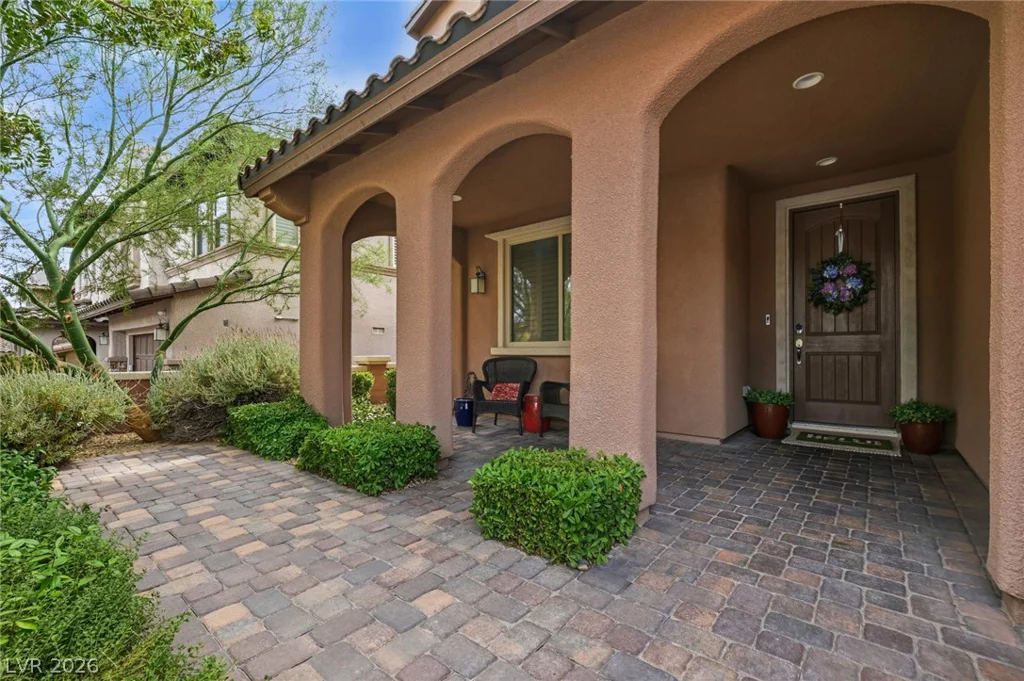 743 Middle Beach, Las Vegas, NV 89138