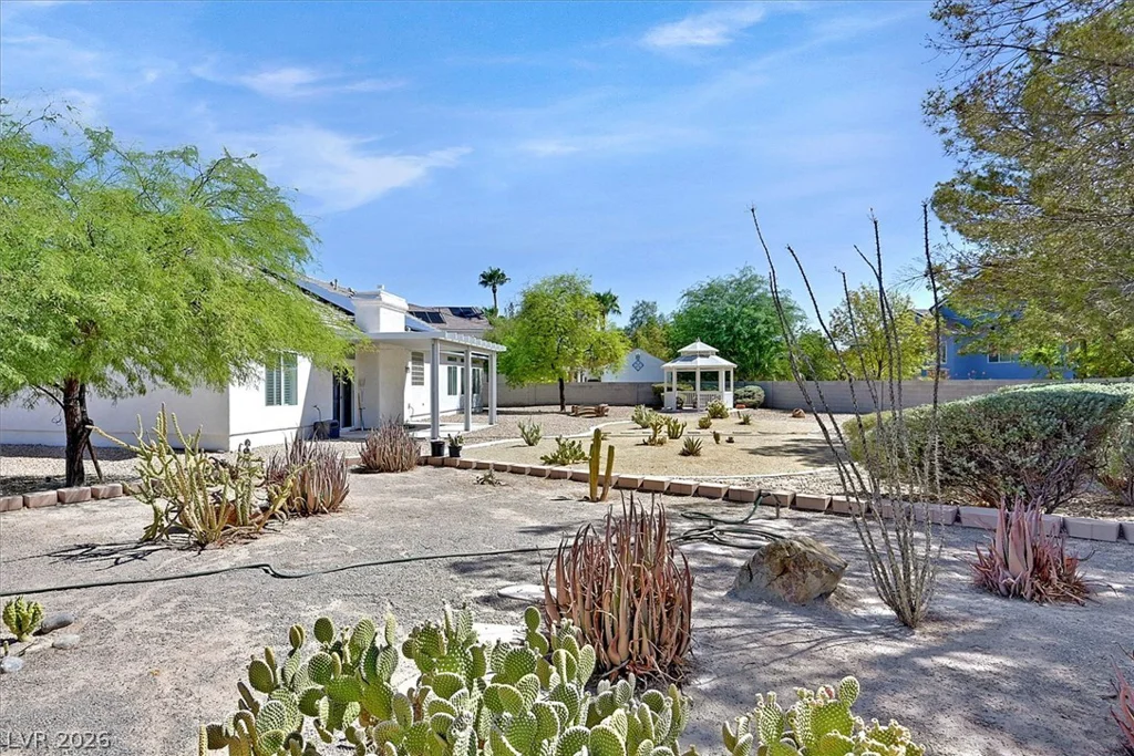 7222 Silver Charm, Las Vegas, NV 89131