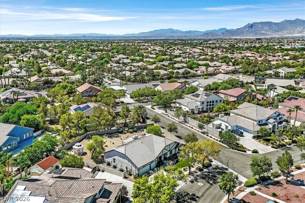 7222 Silver Charm, Las Vegas, NV 89131