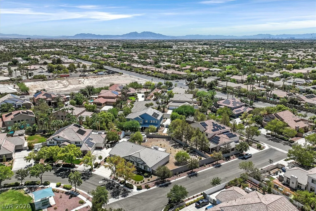7222 Silver Charm, Las Vegas, NV 89131