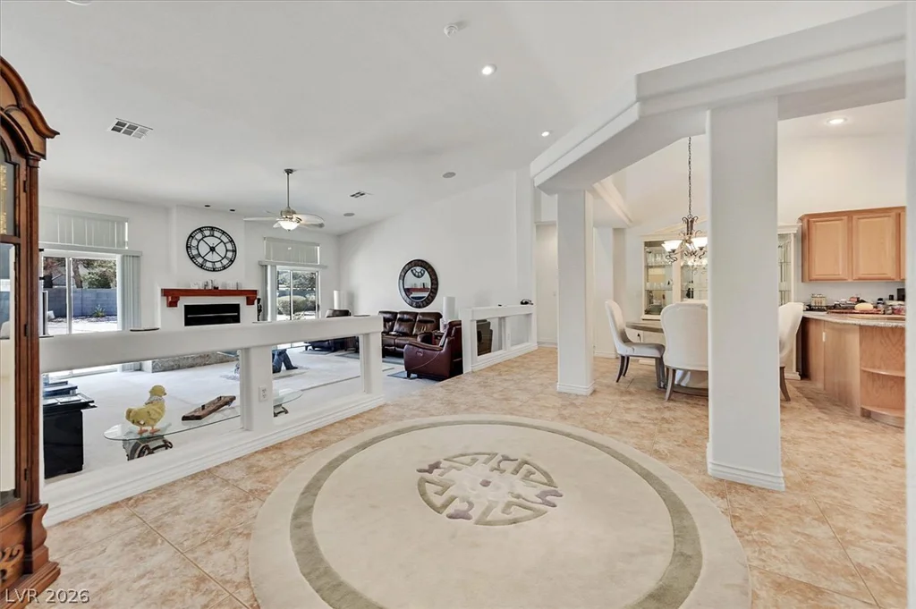 7222 Silver Charm, Las Vegas, NV 89131