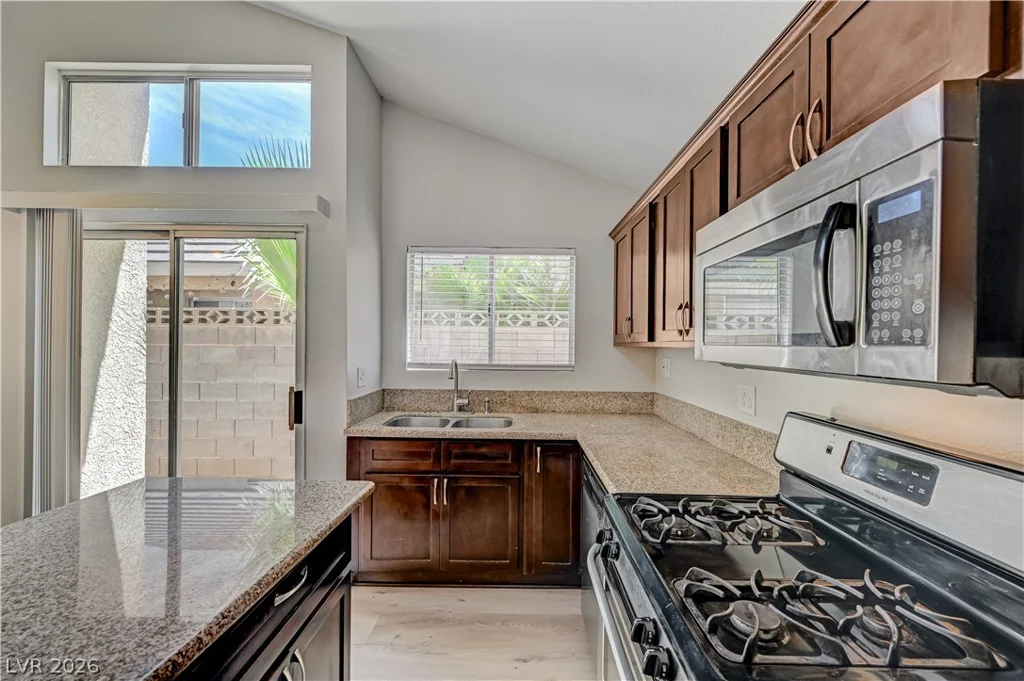 386 El Pico, Henderson, NV 89014