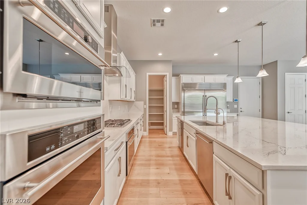 301 OAKRUN, Las Vegas, NV 89138